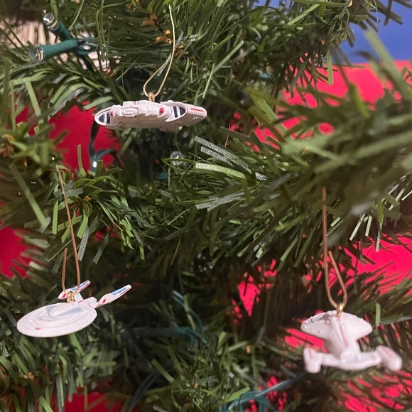 Star Trek Starfleet Legends Miniature Hallmark Ornaments - Picture 3 of 15